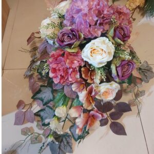 Kompozycja Nagrobna – Elegancka Dekoracja