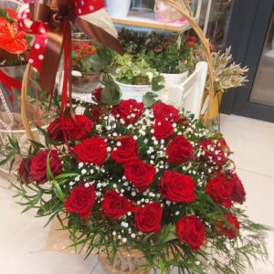 Kosz Kwiatów – 25 Czerwonych Róż