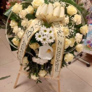 Wieniec pogrzebowy serce biały