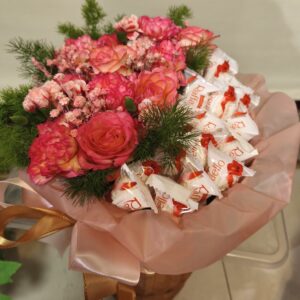 Flower Box Róże Raffaello duży