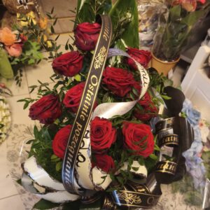 Wiązanka pogrzebowa-czerwone róże