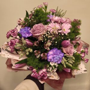 Bukiet kwiatów odcienie fioletu