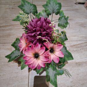 Stroik duże kwiaty róż.