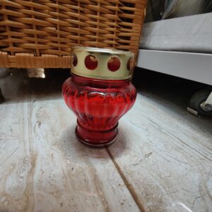 Tradycyjny szklany znicz