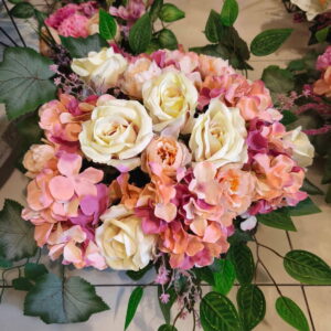 Różnobarwny stroik nagrobny