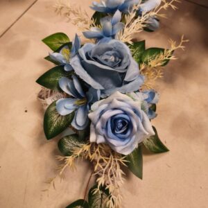 Kompozycja niebieska róża