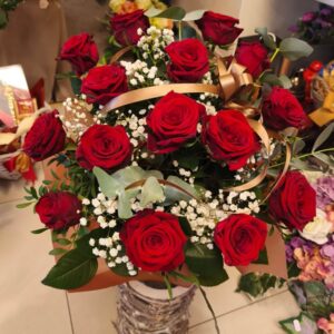 Bukiet długich czerwonych róż - 15szt