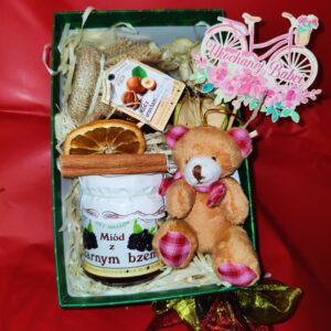 Zestaw prezentowy „Ukochanej Babci” – słodki i ciepły upominek pełen uroku!