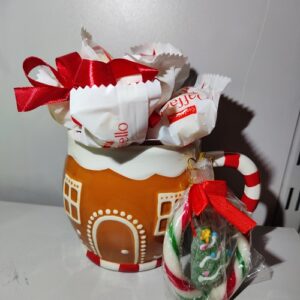 Świąteczny kubek - piernikowy domek